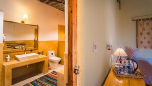 Bathroom - Vijay Bagh - Luxury Nature Resort (Jaisalmer)