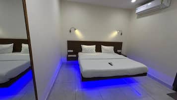 Deluxe-Doppelzimmer, Stadtblick | Kostenloses WLAN