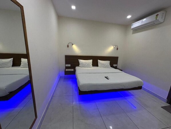 Deluxe-Doppelzimmer, Stadtblick | Kostenloses WLAN