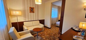 Business Double or Twin Room, Non Smoking | Interior