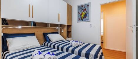 2 soverom, strykejern/-brett, wi-fi og sengetøy