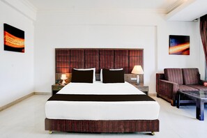 House | 1 bedroom - Super Townhouse Bharuch Near Railway Station (Bharuch)