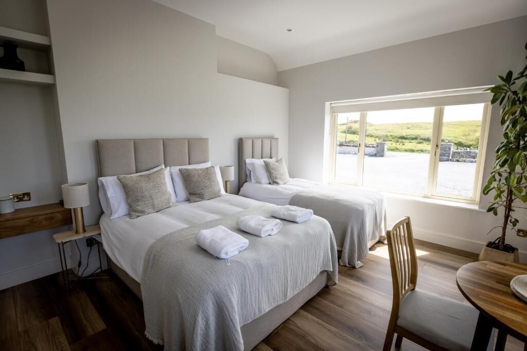 Classic Triple Room, Sea View | Blackout drapes, soundproofing, iron/ironing board, free WiFi