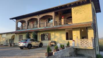 Apartment, 2 Bedrooms, Accessible, Balcony | Exterior