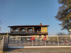 Exterior - Villa With Pool Monferrato · Botto Living (Castelletto Merli)