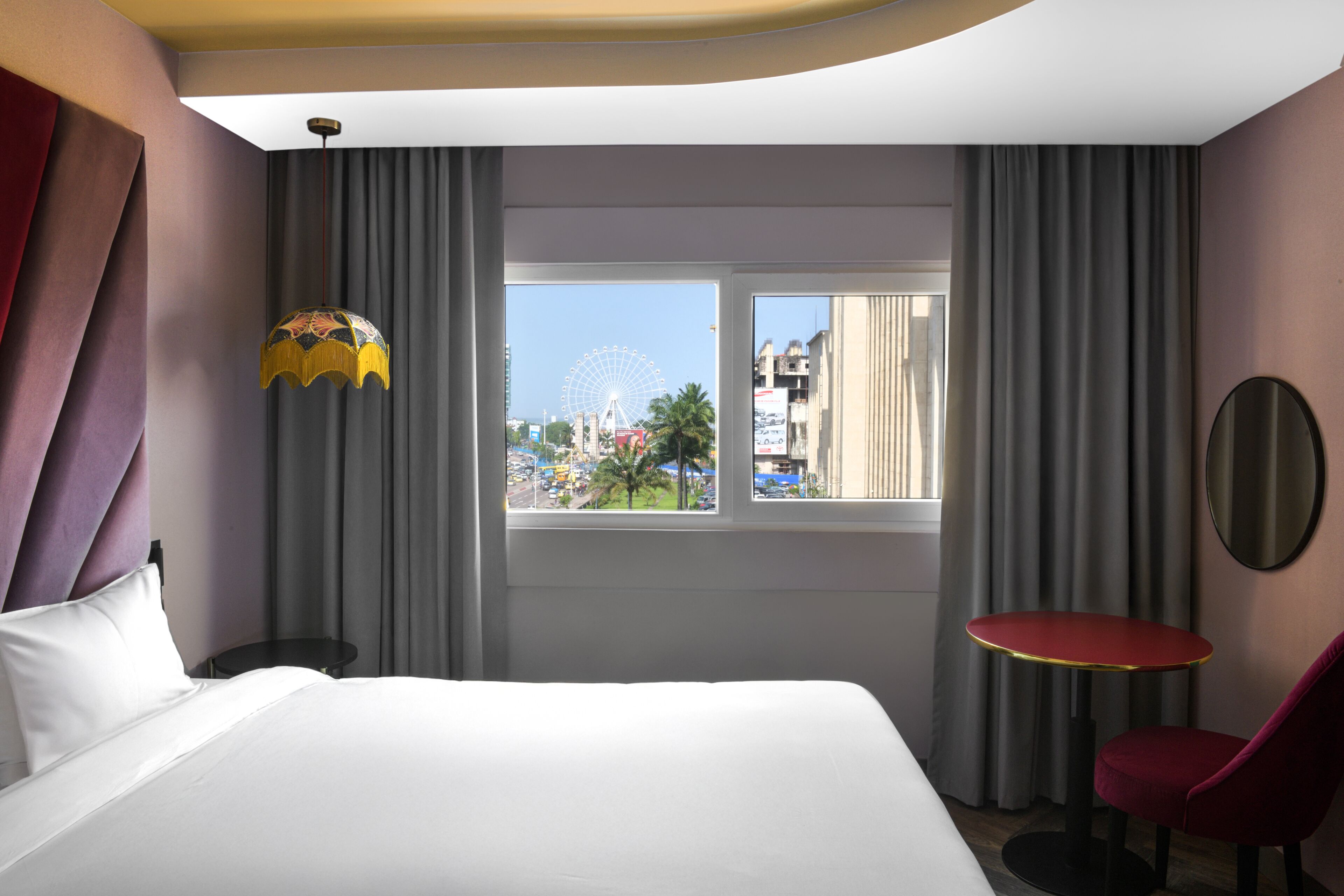 Standard Room, 1 King Bed | City view