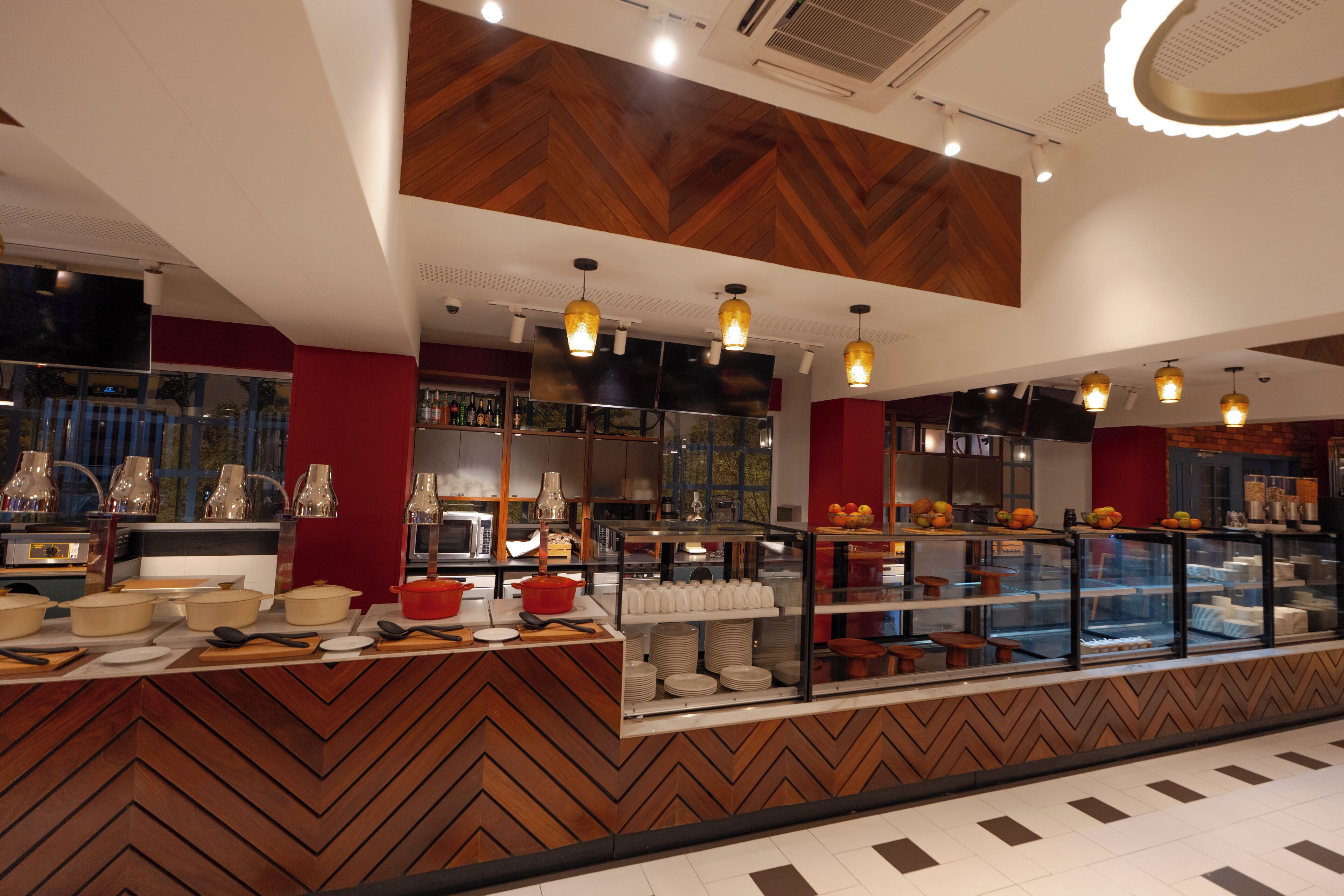 Petit déjeuner buffet servi tous les jours en supplément