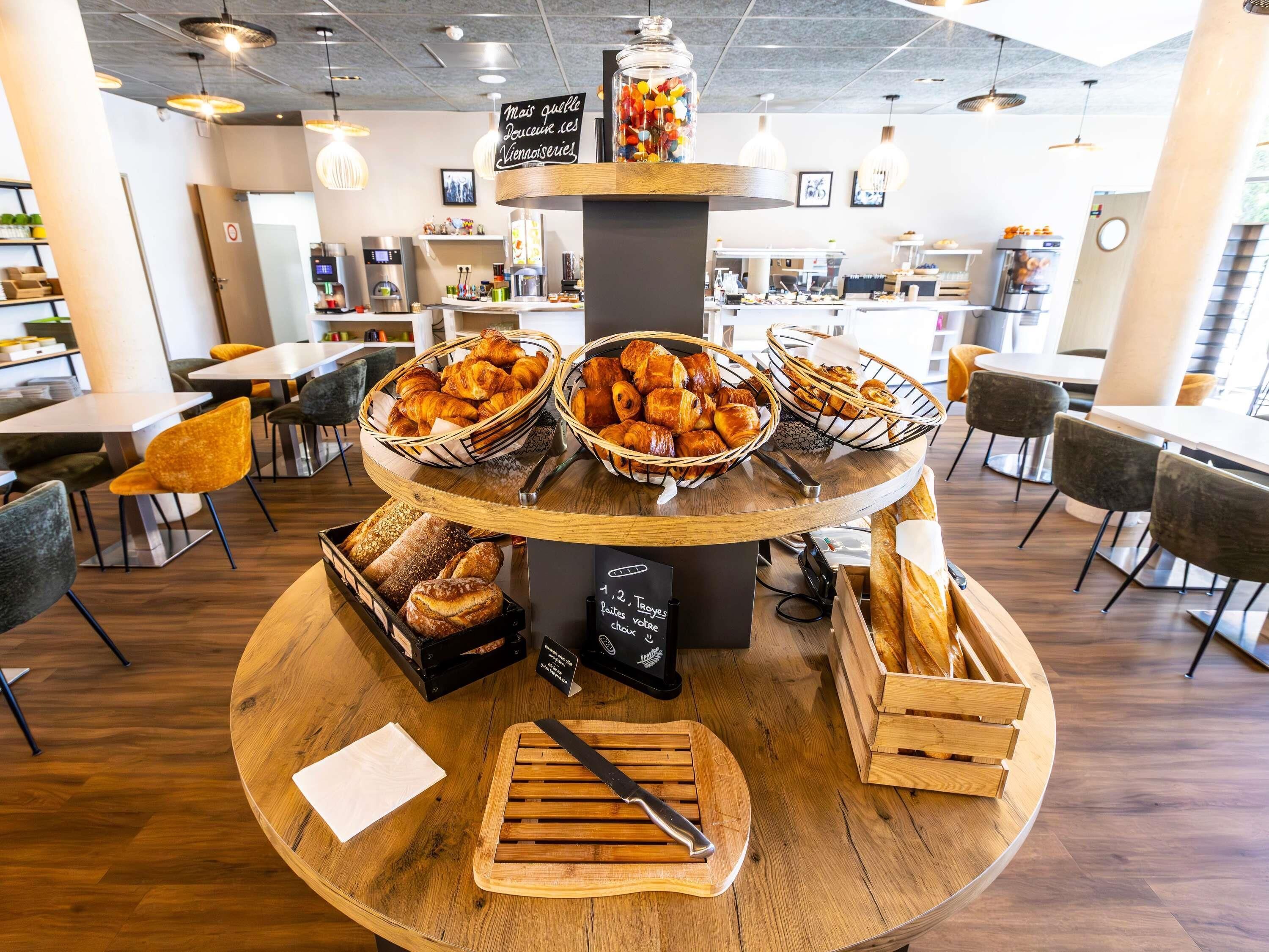 Petit déjeuner buffet compris tous les jours