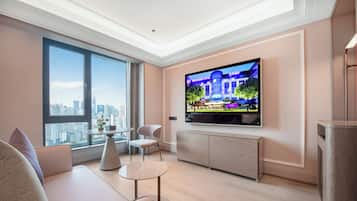 Deluxe Room, 1 King Bed