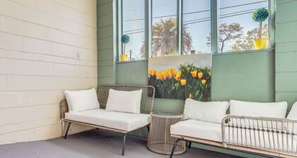 Deck, Grill & Fire Pit: Jacksonville Family Home