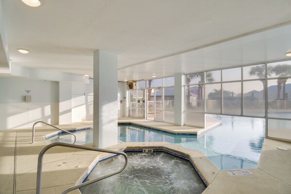 Interior - Ocean View, Walk to Beach: Gulf Shores Condo (Gulf Shores)