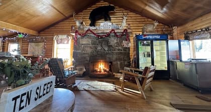 Suite 5 at Deer Haven Lodge - Riverside Retreat! Relax in Ten Sleep!