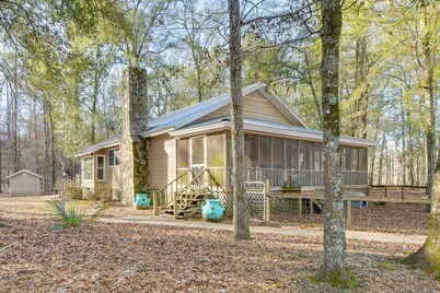 Fish & Float! Flint River Retreat w/ Pavilion