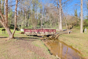House (2 Bedrooms) | Interior - < 3 Mi to Downtown Greenville! Convenient 2BR Home (Greenville)