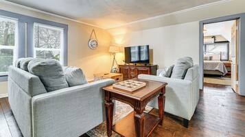 Apartment (2 Bedrooms) | Front of property