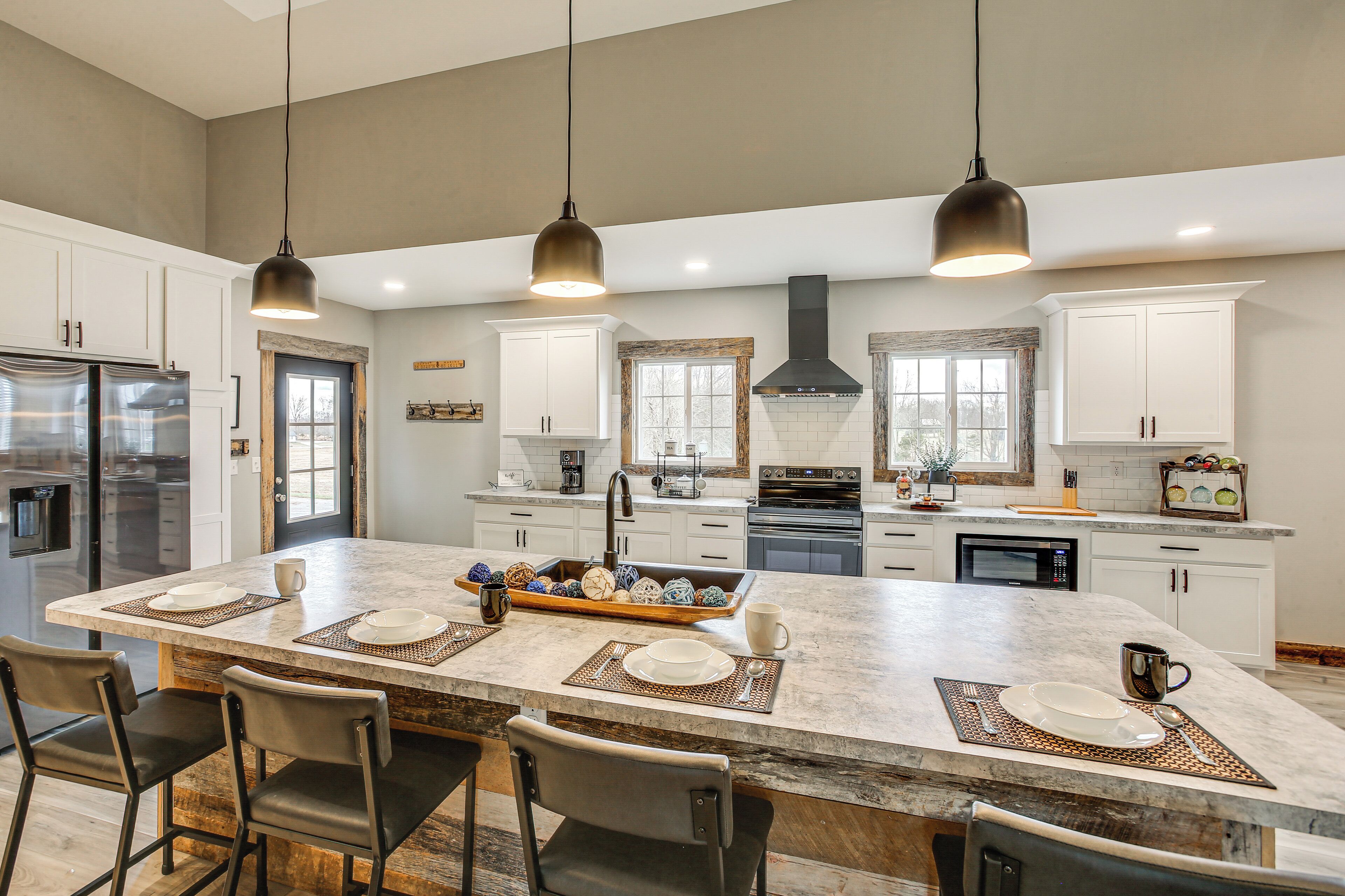 House (4 Bedrooms) | Interior