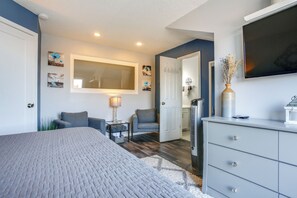 Apartment (2 Bedrooms) | Interior - Steps to Brigantine Beach: New Jersey Beach Condo (Brigantine)