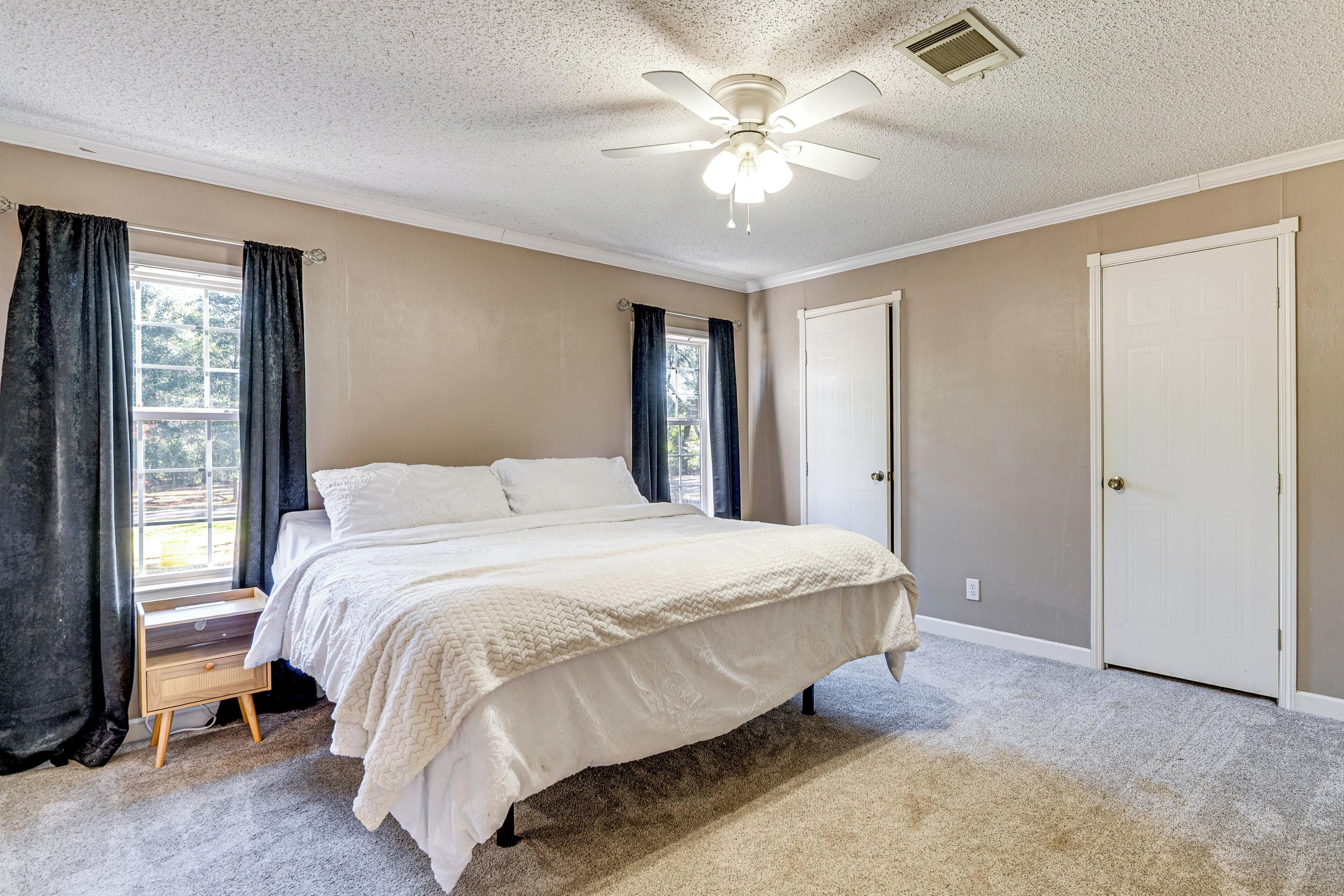 House (2 Bedrooms) | Interior