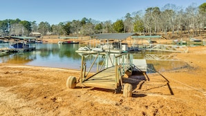Apartment (2 Bedrooms) | Interior - Lake Haven on Lake Hartwell: Cozy 2BR Apt (Hartwell)
