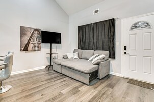 Casa (2 Bedrooms) | Interior