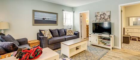 House (2 Bedrooms) | Front of property