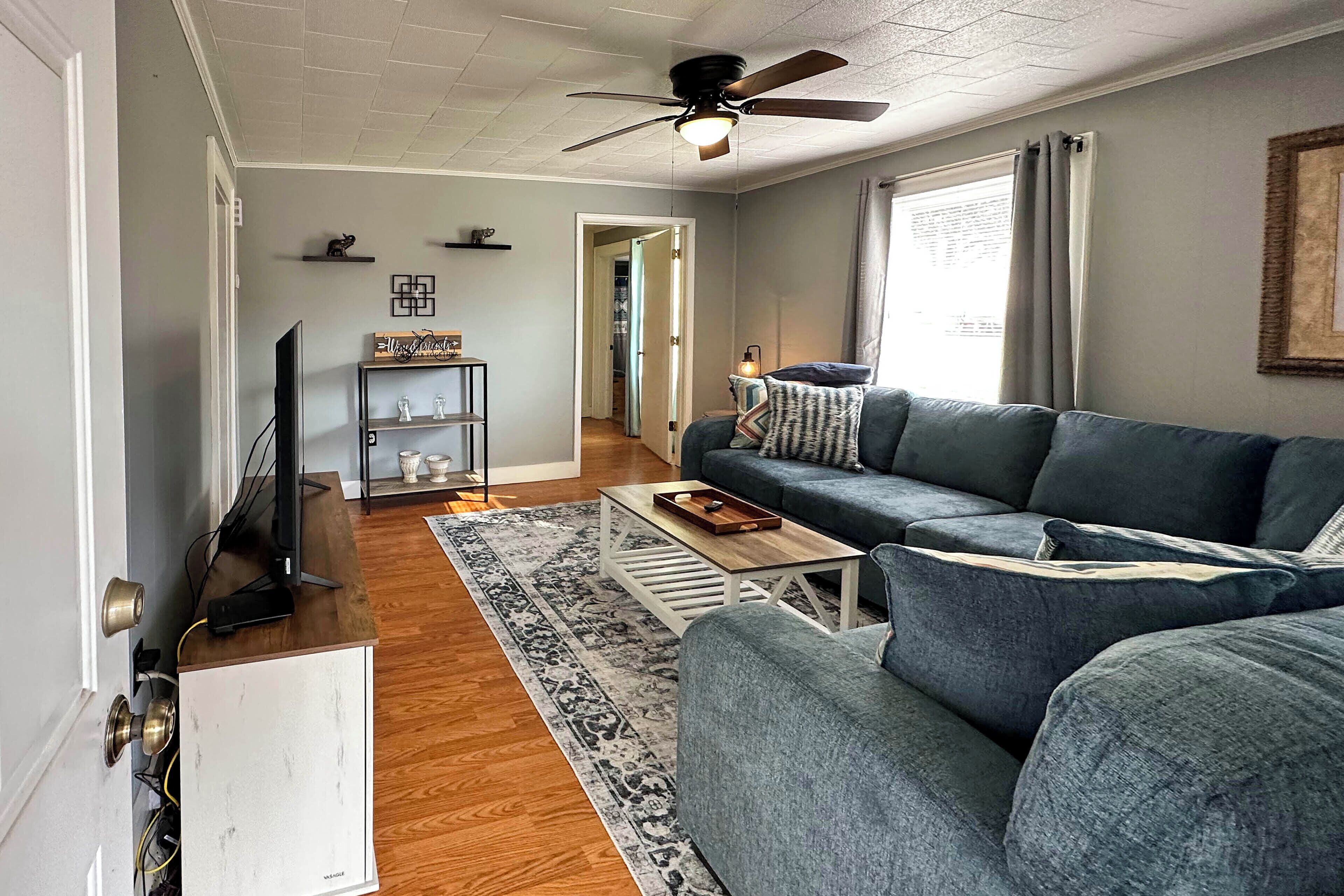 House (2 Bedrooms) | Interior