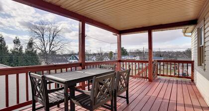 Walk to Fairgrounds! Hagerstown Townhome w/ Deck
