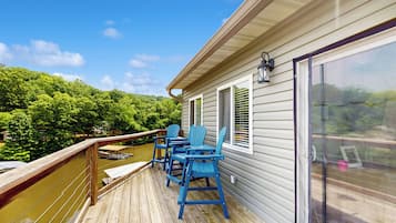 House (3 Bedrooms) | Depan hartanah