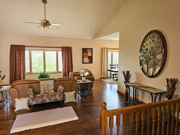TV - Nordstrom Christmas Farm - Entire Home (Omaha)