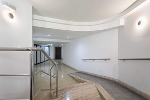 Interior - St Julians 2BDR Apartment with Distant Seaview (San Ġiljan)