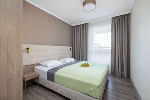 1 bedroom, iron/ironing board, travel cot, WiFi - Spacious Apartment | Garage, Balcony, Close to the Beach (Międzyzdroje)