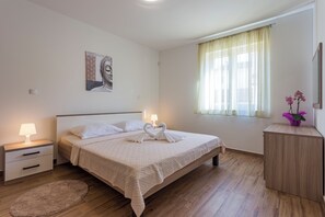 4 bedrooms, Internet