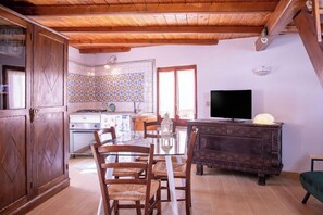 Dining - La Cambusa Apartment 2 (Alghero)