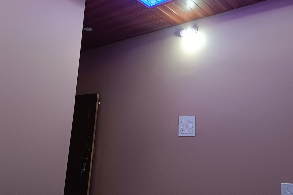 HK Hampi Home Stay