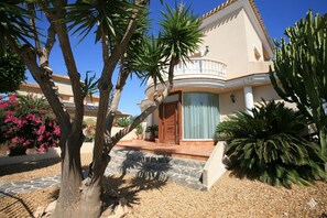 Exterior - 4 Bedroom Villa Sleeps 8 With Private Pool (Vera)