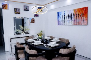 Apartment, 2 Bedrooms, Accessible, Balcony | Dining room - Executive 2-bedroom Apartment Kilimani (Nairobi)