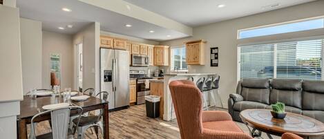 House | 6 bilik tidur