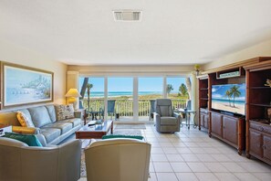 TV - Whitney Beach #335, 1 BR /1 BA beach front condo by RVA (Longboat Key)