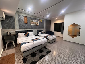 Deluxe Suite | Free WiFi - Hotel New Diamond By Glitz Hotels (Mumbai)