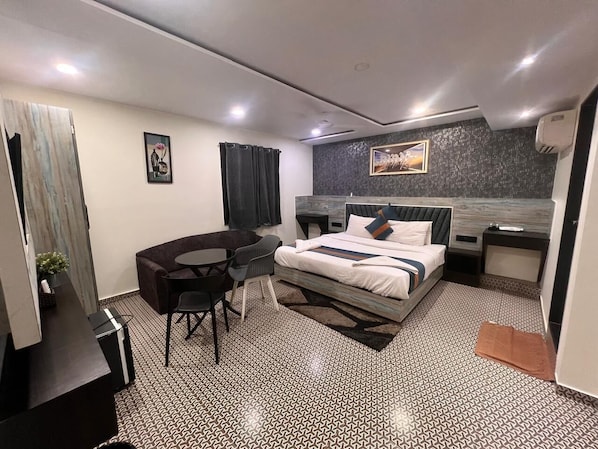 Deluxe Suite