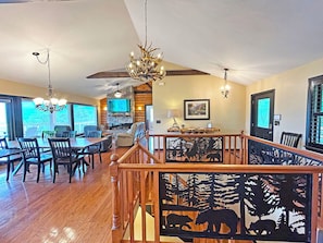 Dining - Renovated Lodge 180°mountain views,sleeps 8 (Lake Lure)