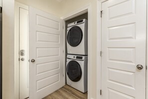 Interior - Seas The Day - 2830 Bienville Blvd 5 Bedroom Home (Dauphin Island)