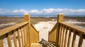Property grounds - Seas The Day - 2830 Bienville Blvd 5 Bedroom Home (Dauphin Island)