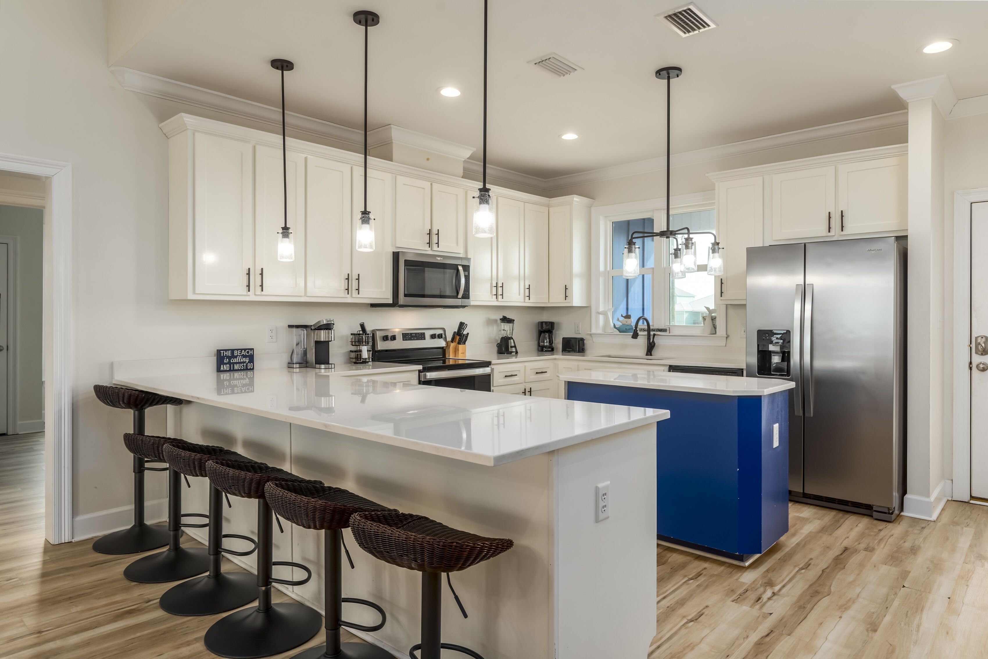 House, 5 Bedrooms | Private kitchen | Fridge, coffee/tea maker, toaster