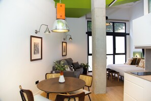 The 153 Hotel Loft 1 | In-room dining - The 153 Hotel (València)
