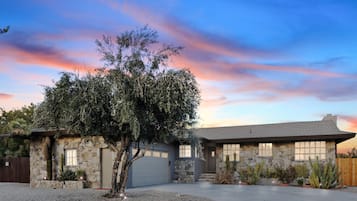 Huis, 4 slaapkamers | Exterieur