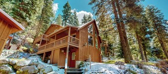 J7 is a spacious tri-level home near Wallowa Lake | treetop views, private decks, sleeps 6, no pets