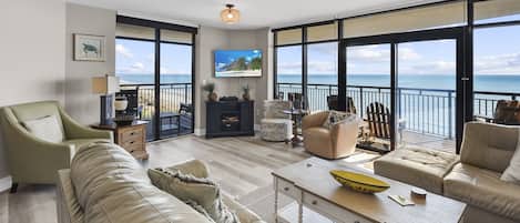 公寓式客房, 4 间卧室 | 起居区 | 智能电视