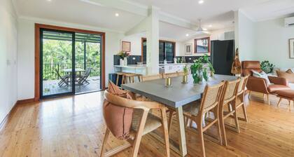 The Tropical Hideaway | Saltwater Pool