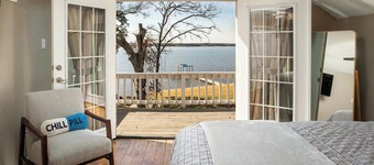 ‼️Lakefront Home w/ Dock, BBQ in Peaceful Flint